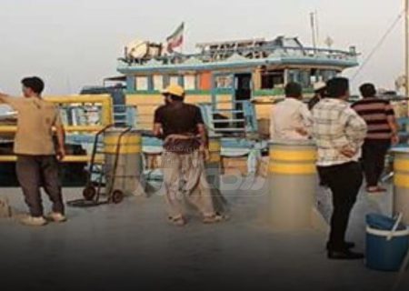 کشف محموله قاچاق ماساژور و تجهیزات مخابراتی در بندرچارک