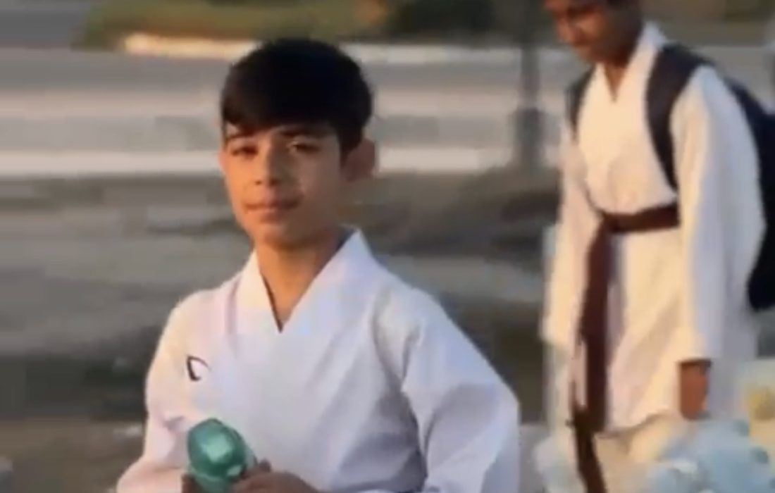 پاکسازی ساحل بندر بستانه به مناسبت هفته تربیت بدنی و ورزش