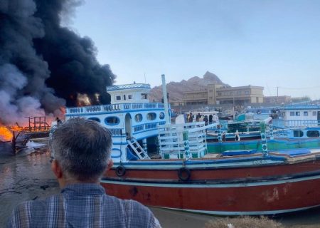 مهار به‌موقع آتش در محل قایق‌ها