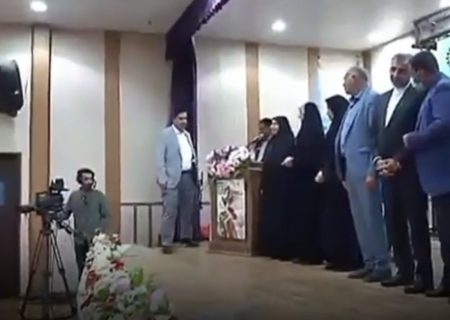 تجلیل از شهرداران برتر بندرلنگه و بندرعباس در روز جهانی کتاب