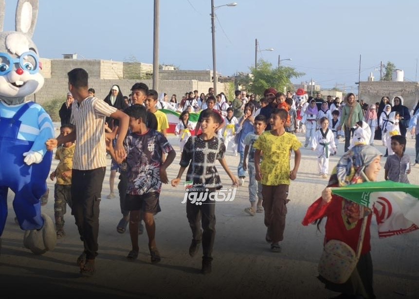 استقبال مردم از همایش پیاده‌روی محله‌محور در حیدرآباد بندرلنگه