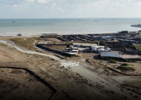 نمایی از خور سور بندرکنگ پس از پاکسازی ده هزار تن نخاله