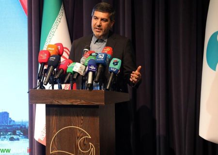 مدیران باید فرصت‌ها را به خدمت مردم تبدیل کنند