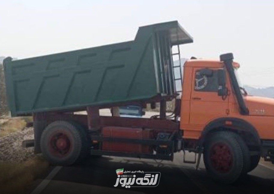 تداوم عملیات راهداری در شهرستان بندرلنگه برای ارتقای ایمنی جادهها