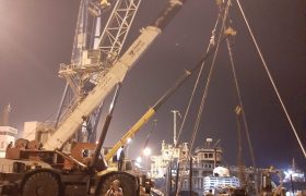 نجات لنج حامل ۵۰۰ تن برنج از غرق‌شدن در بندرلنگه