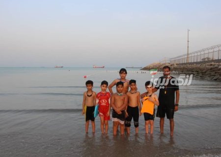 دمای ۳۷ درجه و دریای آرام در بندرلنگه