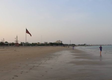 گرمای ۴۲ درجه‌ای در بندرلنگه