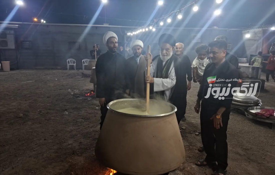 پخت و توزیع ۱۶ دیگ حلیم نذری در بندرلنگه