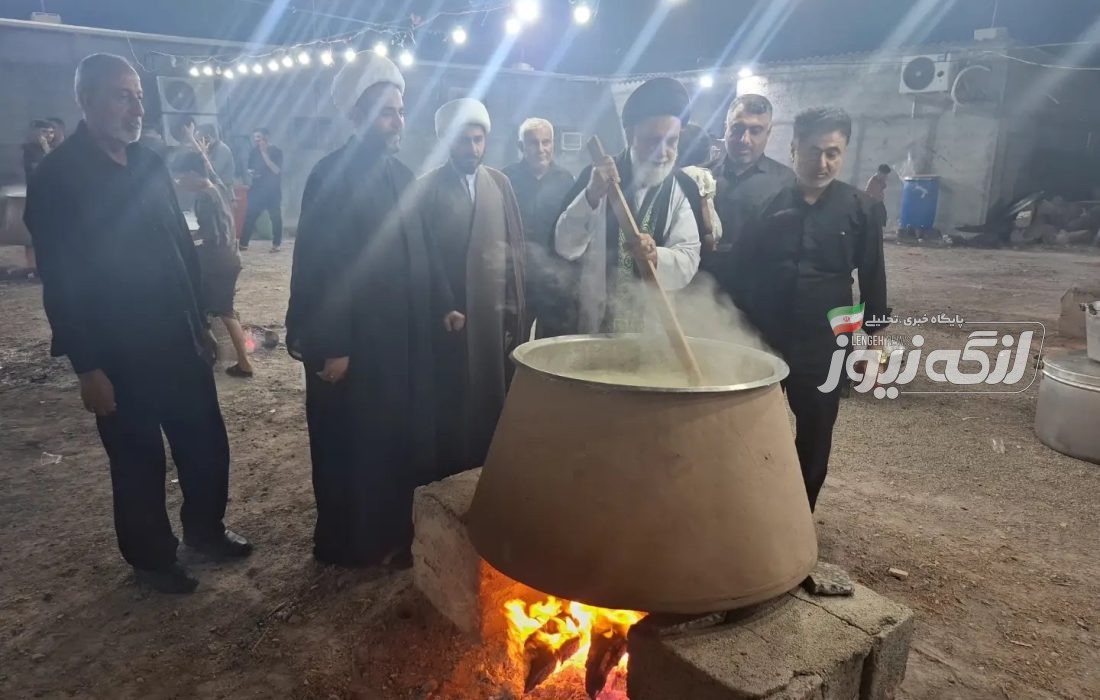 گزارش تصویری/ پخت و توزیع ۱۶ دیگ حلیم نذری در بندرلنگه