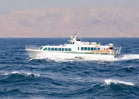 محدودیت تردد شناورهای مسافربری در مسیر بندر چارک–کیش