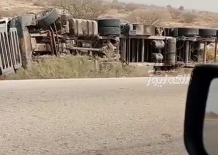 واژگونی کامیون در جاده بندرلنگه به بستک، دو نفر مصدوم شدند