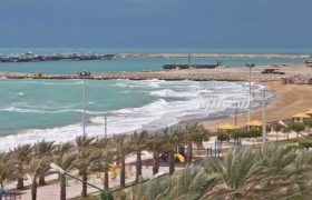 دمای ۳۹ درجه و دریای مواج در بندرلنگه