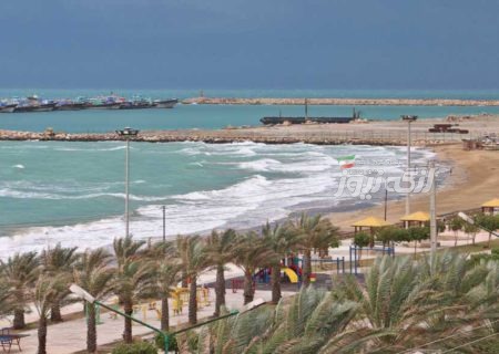 دمای ۳۹ درجه و دریای مواج در بندرلنگه