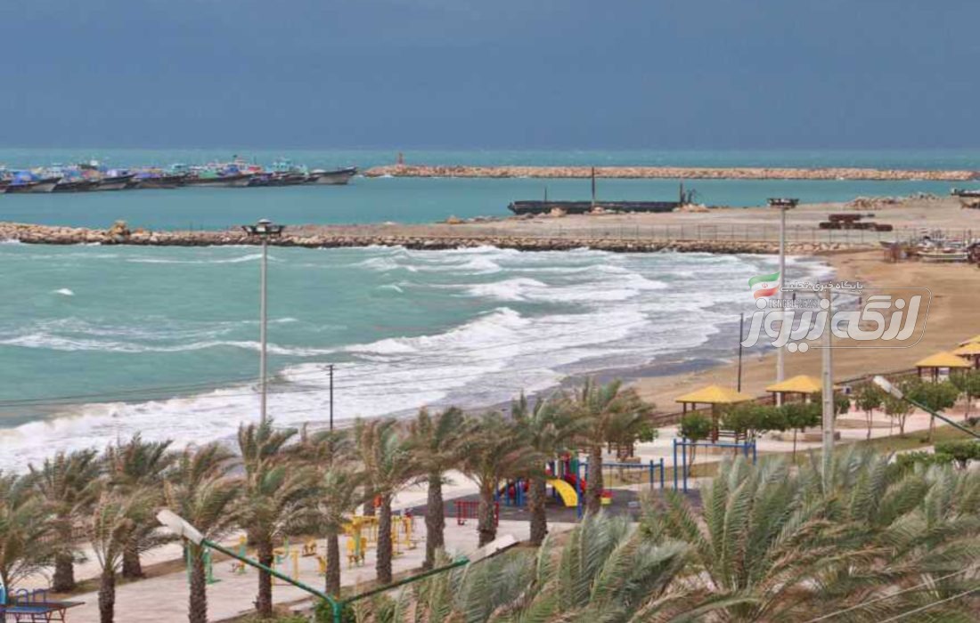 گرمای ۳۹ درجه و مواج شدن دریا در بندرلنگه