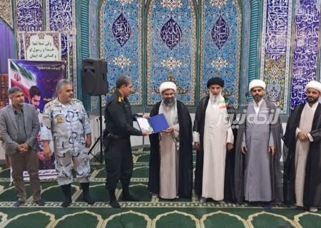 تجلیل از ائمه جمعه بندرلنگه به مناسبت هفته نیروی انتظامی