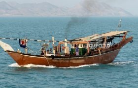 دمای ۳۸ درجه و دریای مواج در بندرلنگه