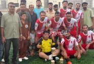 پرسپولیس بندرکنگ قهرمان مسابقات مینی‌فوتبال روستای کوهین شد