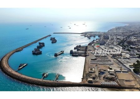 تخلیه و بارگیری بیش از ۳/۸ میلیون تن کالا در بنادر غرب هرمزگان