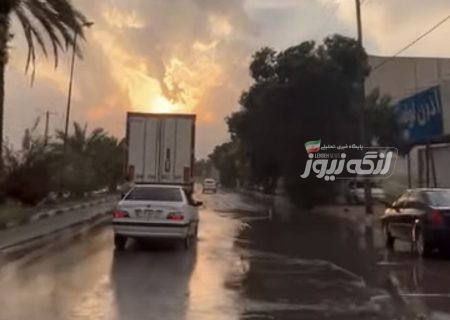 دمای ۳۳ درجه و دریای کمی مواج در بندرلنگه