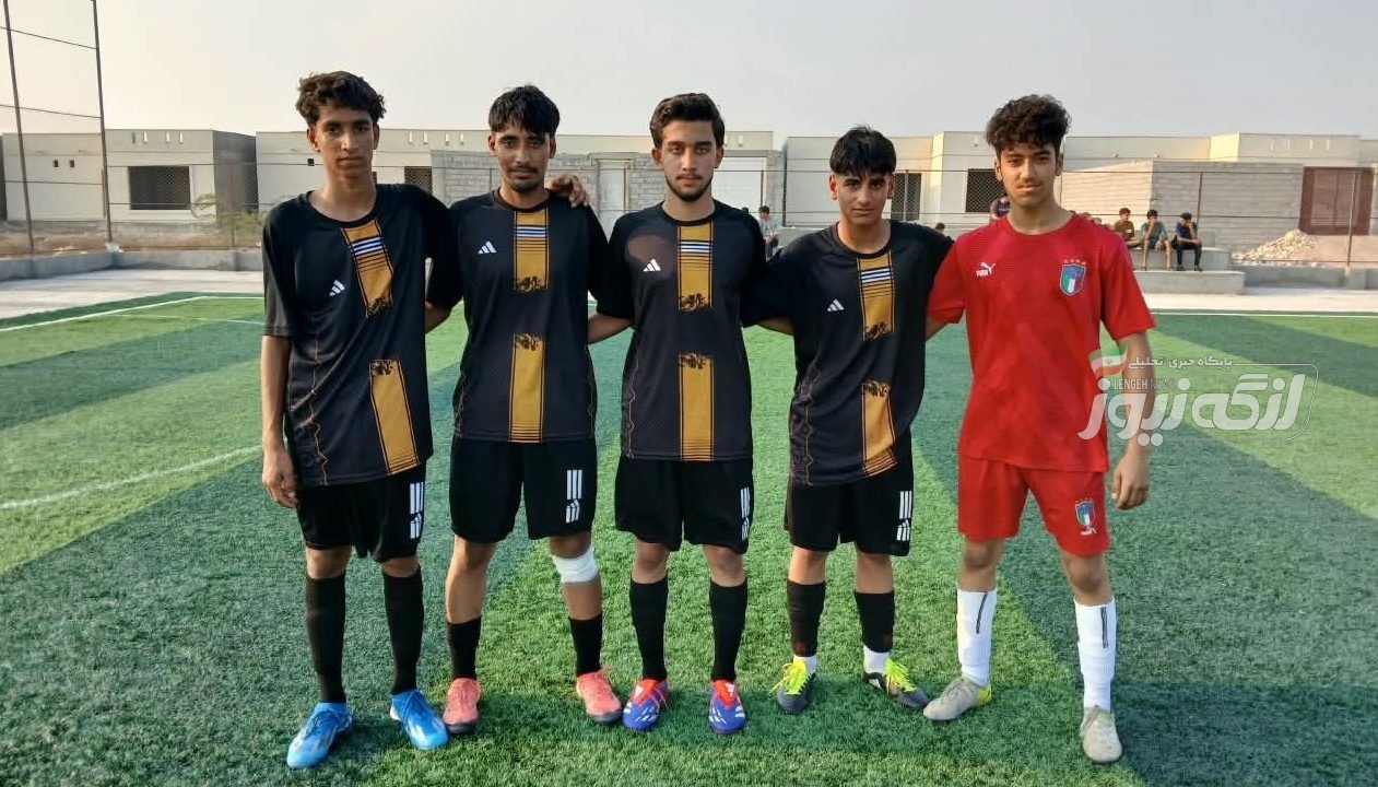 قهرمانی امواج گشه در مسابقات فوتبال پنجنفره به مناسبت هفته تربیت بدنی
